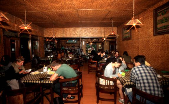 restaurant di Café Lava Hostel