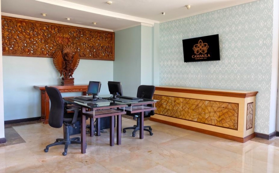 Receptionist di Camakila Tanjung Benoa Bali