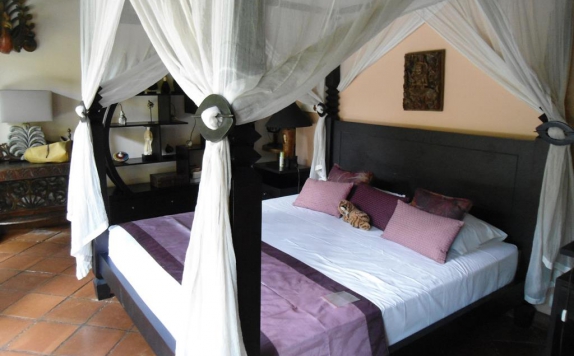 Tampilan Bedroom Hotel di Chantal Villas Bali