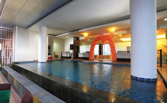 Swimming Pool di Cipta Hotel Pancoran Jakarta