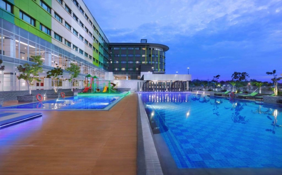 swiming pool di CK Tanjungpinang Hotel & Convention Centre