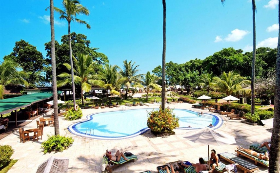 Swimming Pool di Club Bali Suites Legian