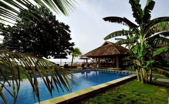 Swimming Pool di Cocotinos A Boutique Dive Resort & Spa