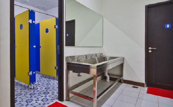 Bathroom di CX Hostel Ground Zero