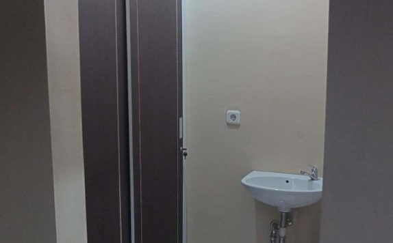 Bathroom di De Bukit Residence uluwatu