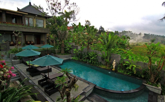 Swimming Pool di De Munut Balinese Resort