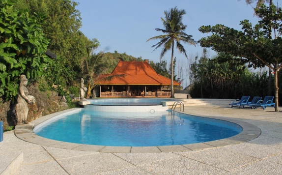 Swimming pool di Desa Limasan Retreat