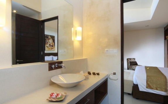 Bathroom di Destiny Residence Bali