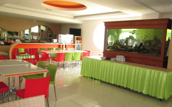 Restaurant di Dewarna Hotel Sutoyo