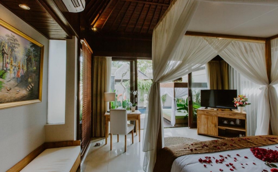 Tampilan Bedroom Hotel di D Nusa Beach Club and Resort