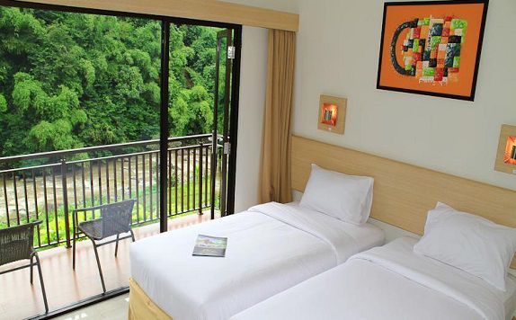 Twin Bed di Dream Resort Ciwidey