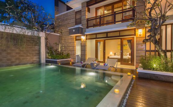 swiming pool di Dreamscape Bali Villa