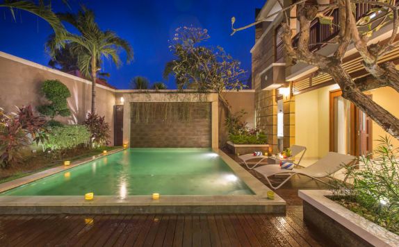 swimming pool di Dreamscape Bali Villa