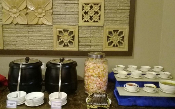 food and beverages di Dreamtel Jakarta Hotel