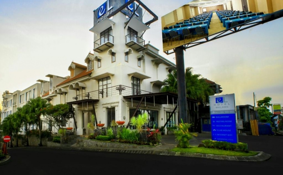 Front view di Elhotel Malang