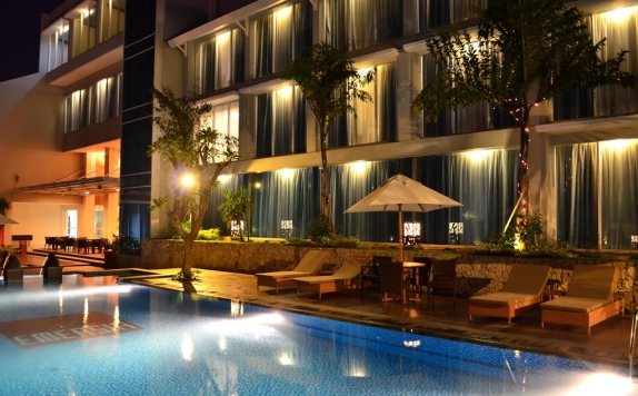 Swimming Pool di Emersia Hotel and Resort