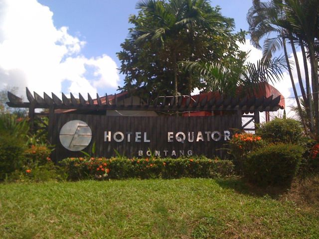  di Grand Equator Hotel