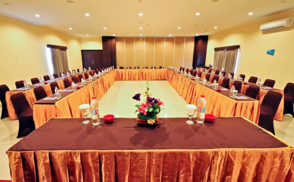 meeting room di Everyday Smart Malang