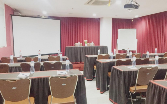 Meeting room di Evora Hotel Surabaya