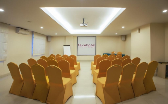 Meeting room di Favehotel MT Haryono Balikpapan