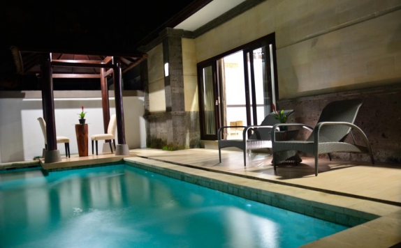 Swimming Pool di Fullmoon Villa Ubud