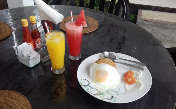 Foods and Beverage Hotel di Gili Palms Resort
