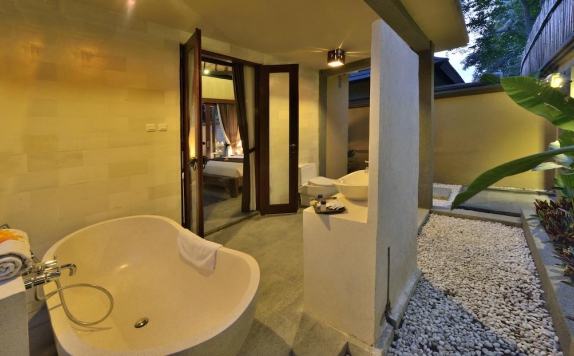 Bathroom di Gino Feruci Villa Ubud