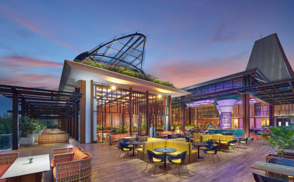 Restoran Hotel Restoran Hotel di Golden Tulip Holland Resort Batu
