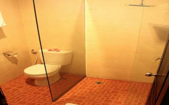 Bathroom di Graha Ayu Hotel