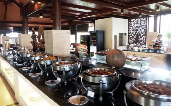 Food and Beverages di Grand Balisani Suites