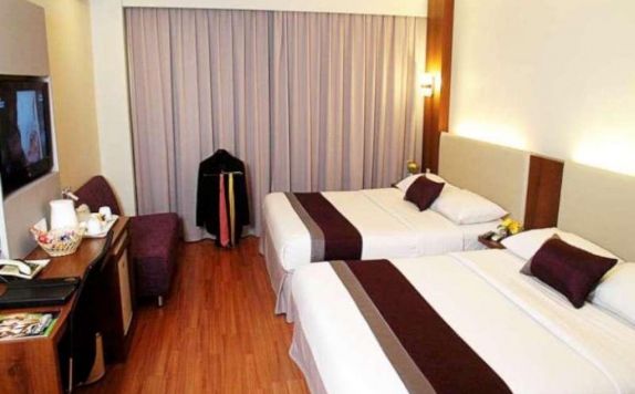 guest room twin bed di Grand Cemara