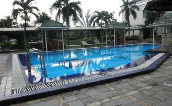 swimming pool di Grand Cikarang