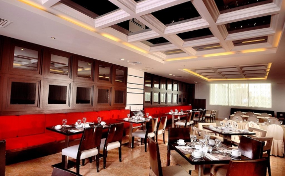Restaurant di Grand Clarion Hotel and Convention Makassar