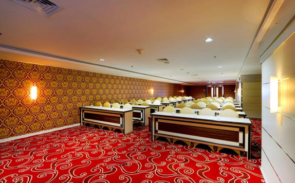 Meeting room di Grand Dafam Q Hotel Banjarbaru DHM Syariah