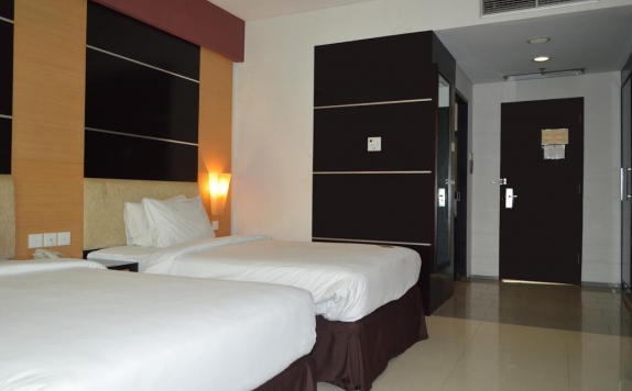 guest room twin bed di Grand Inna Daira Palembang
