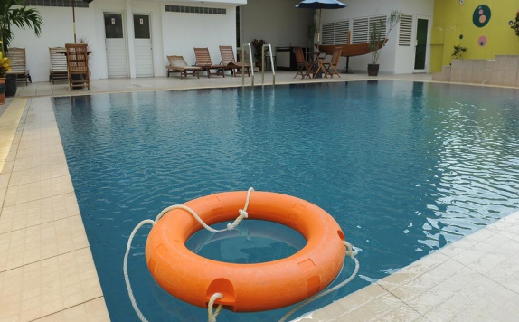 Swimming Pool di Grand Inna Daira Palembang