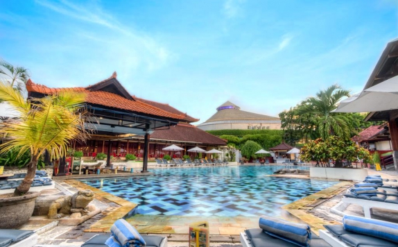 Swiming Pool di Grand Istana Rama