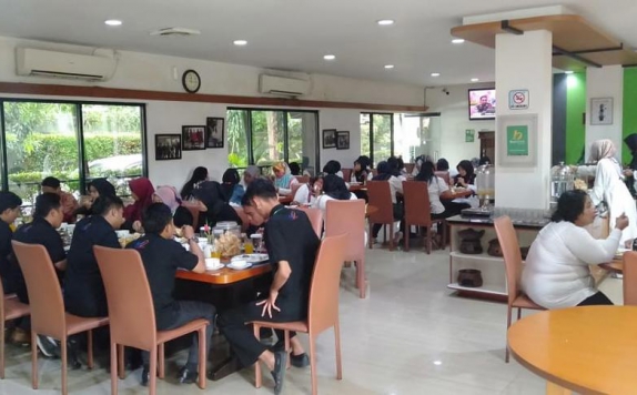 Restaurant di Grand Karawang Indah