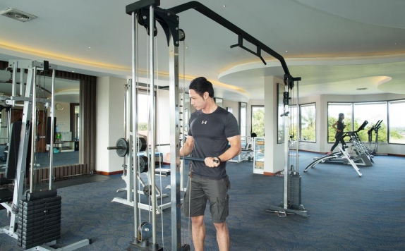 Gym and Fitness Center di Grand Kecubung Hotel