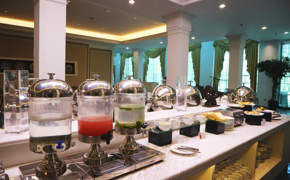 food & beverages di Grand Mahkota Hotel Pontianak