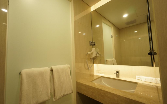 Bathroom di Grand Picasso Hotel