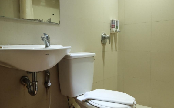 Bathroom di Grand Sakura Hotel