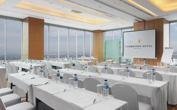 Meeting room di Grand Swiss Belhotel Medan