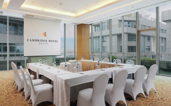 Meeting room di Grand Swiss Belhotel Medan