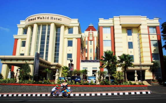 Tampilan Luar di Grand Wahid Hotel Salatiga