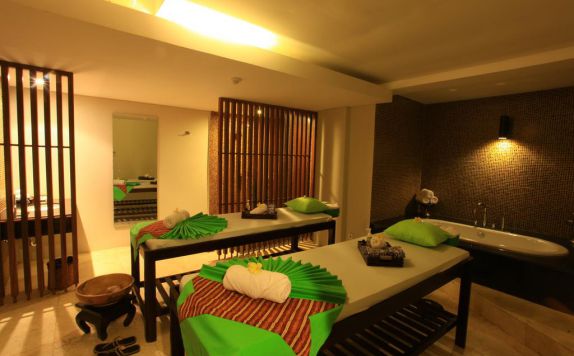 spa di Grand Whiz Hotel Nusa Dua