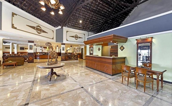 Interior di Grand Whiz Hotel Trawas Mojokerto