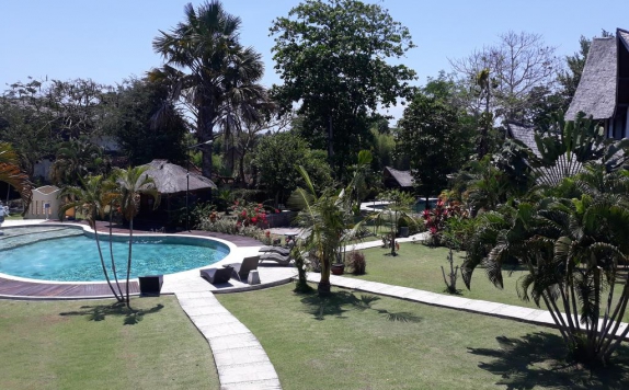 Swimming Pool di Green Umalas Resort