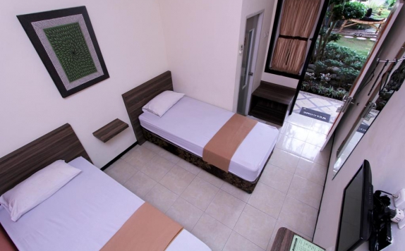 guest room di Guest House Rumah Wahidin