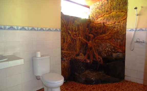 Bathroom di Gusti S Garden Bungalows